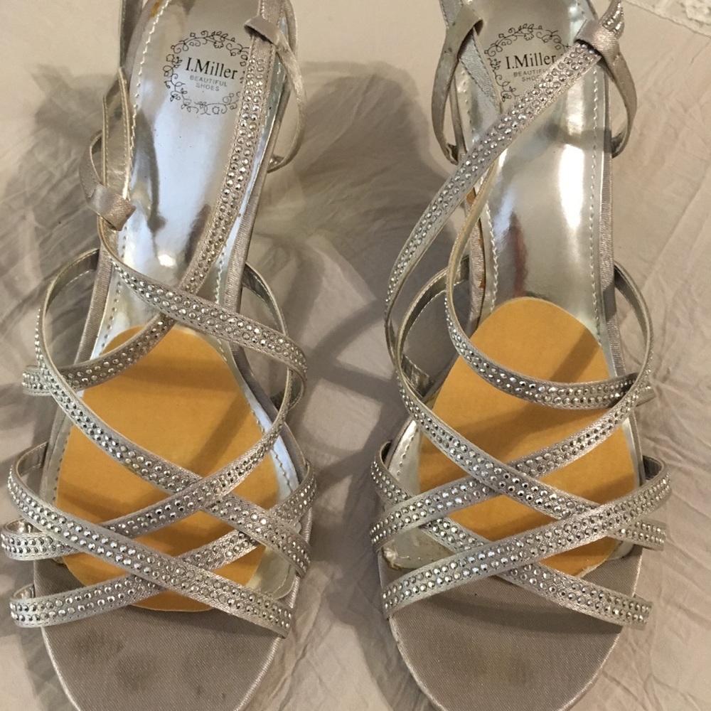 Women’s dress heels